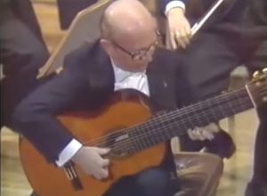 Narciso Yepes performs Joaquín Rodrigo Fantasía para un gentilhombre (English translation: Fantasia for a Gentleman)