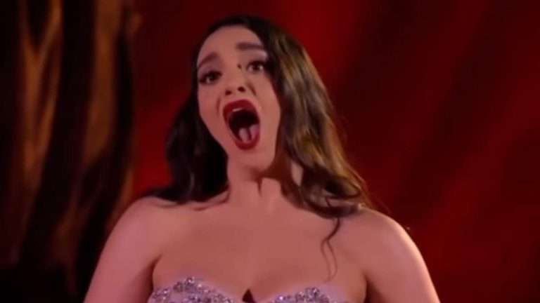 Armenian soprano Juliana Grigoryan sings Quando men vo, a soprano aria in 3/4 time (a waltz) from Act 2 of Puccini's 1895 opera La bohème.