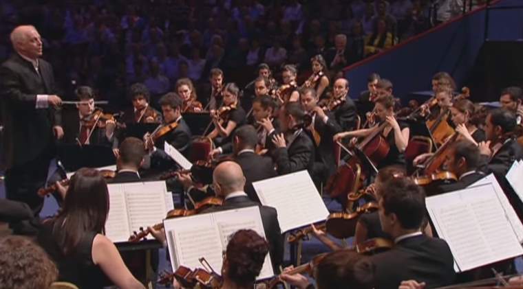 Beethoven: Symphony No. 4 , conductor: Daniel Barenboim