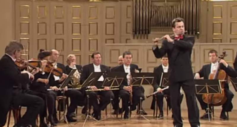 Haydn Ensemble Berlin - Mozart's Flute Concerto No. 1