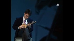 Il Giardino Armonico play Vivaldi's mandolin concerto