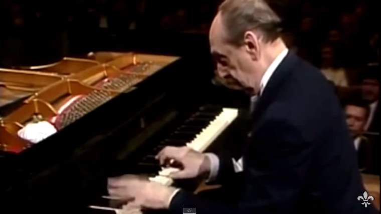 Vladimir Horowitz plays Robert Schumann Kinderszenen