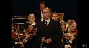 José Carreras sings "Hine E Hine", a Māori lullaby