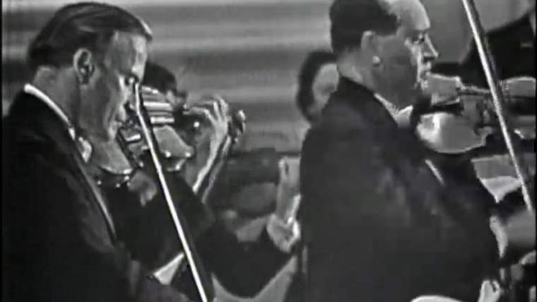 Menuhin and Oistrakh - Double Violin Concerto (Bach)