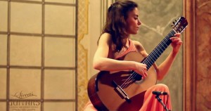 Ana Vidović plays Granada by the Spanish composer Isaac Albéniz