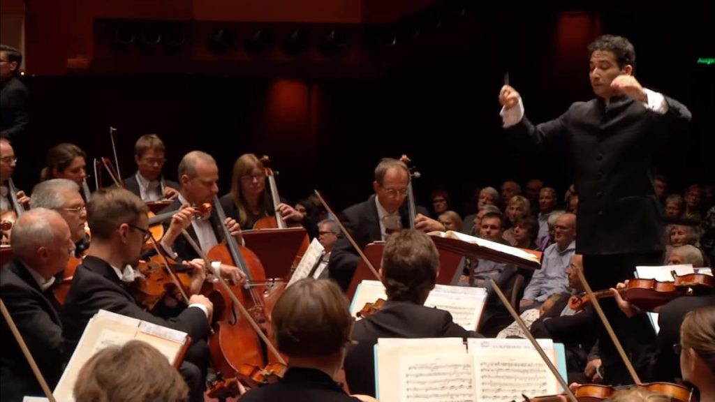 hr-Sinfonieorchester (Frankfurt Radio Symphony Orchestra) performs Johannes Brahms Symphony No.