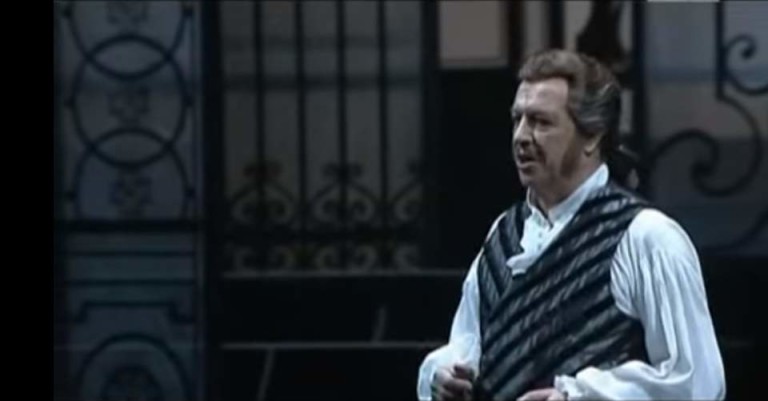 Leo Nucci sings "Largo al factotum"