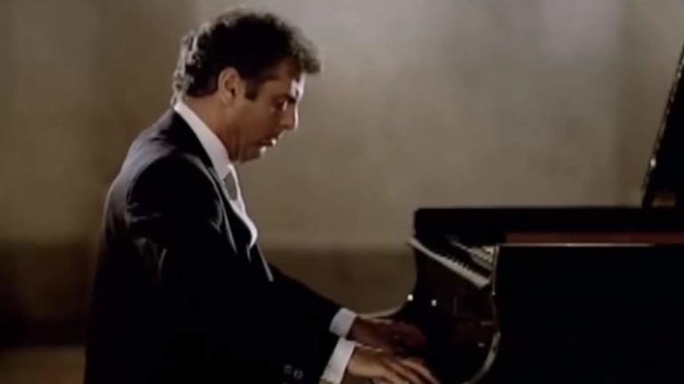 Barenboim plays Beethoven Piano Sonata No. 23 Appassionata