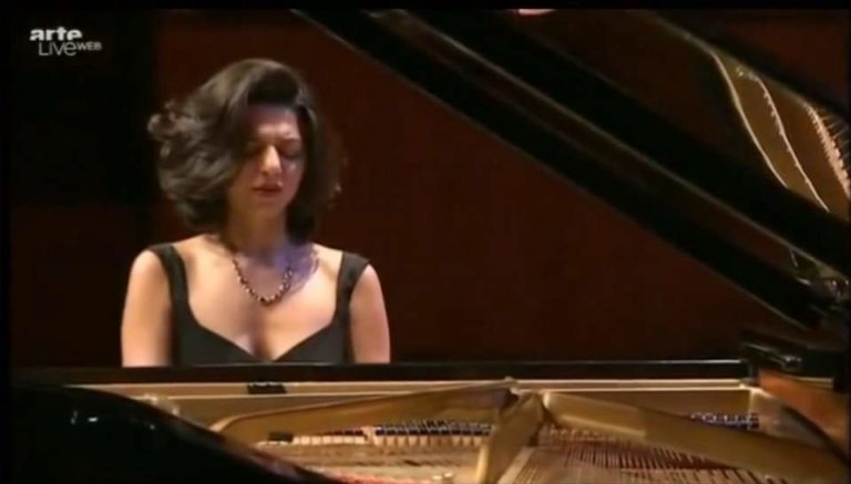 Khatia Buniatishvili plays Frédéric Chopin's Piano Sonata No. 2