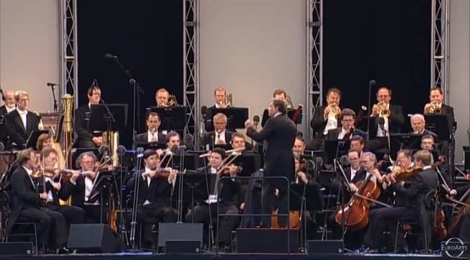 Vienna Philharmonic and Zubin Mehta - Strauss - Einzugsmarsch