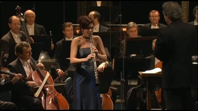Mozart Clarinet Concerto [Sharon Kam]