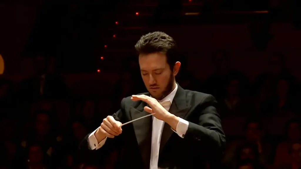 Daniele Pollini conducts Orquesta Sinfónica de Galicia (Galicia Symphony Orchestra) during a performance of Ludwig van Beethoven's Symphony No. 7.