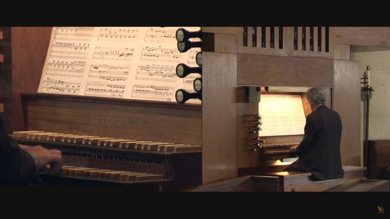 Rodney Gehrke performs Johann Sebastian Bach's Toccata and Fugue in D minor