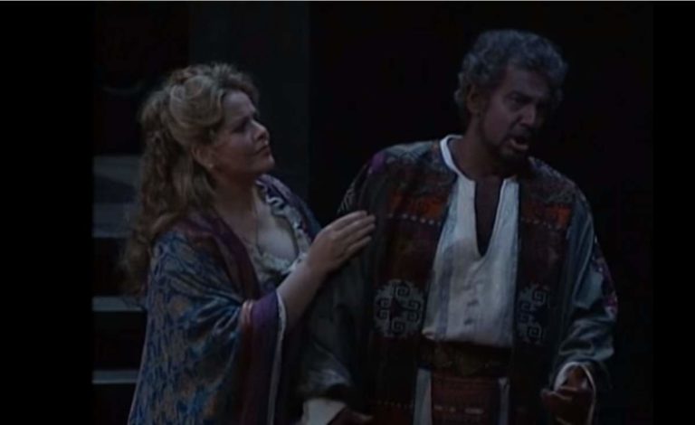 Fleming and Domingo perform Love Duet