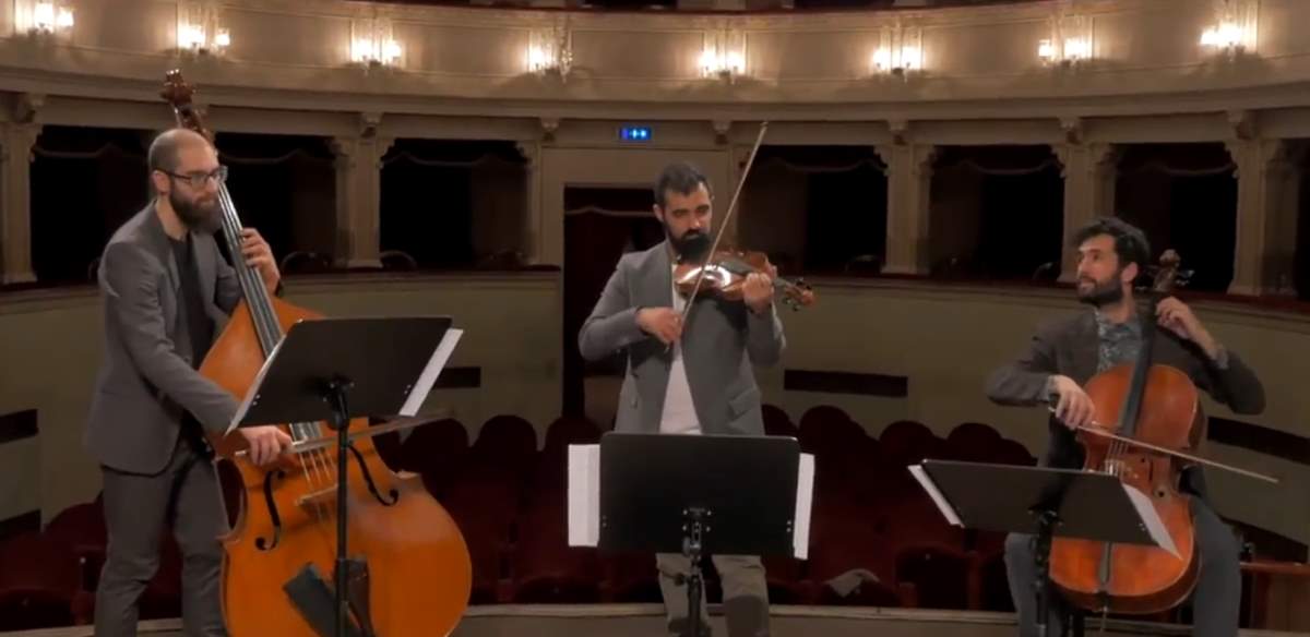 EST (Electric String Trio)