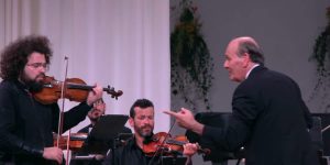 Kadesha performs Mozart Violin Concerto No. 3