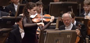 Hilary Hahn performs Dmitri Shostakovich Violin Concerto No. 1