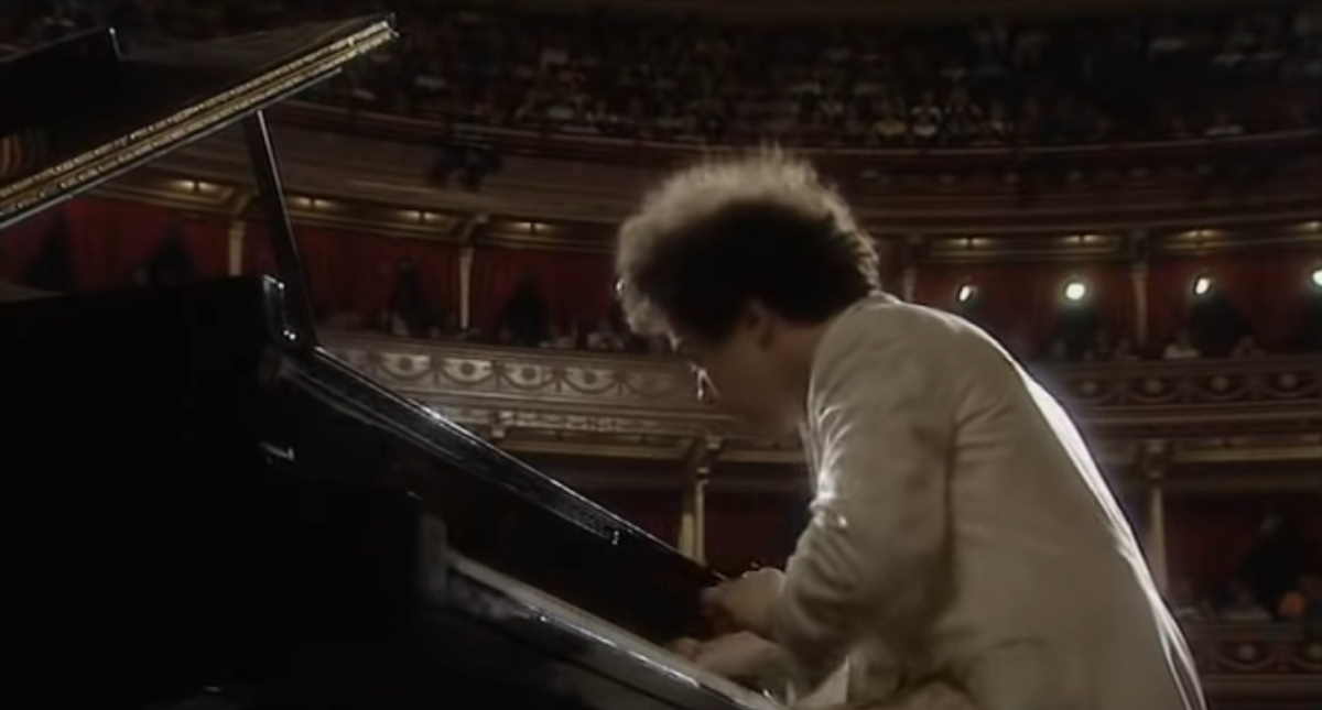Evgeny Kissin plays Franz Liszt La Campanella
