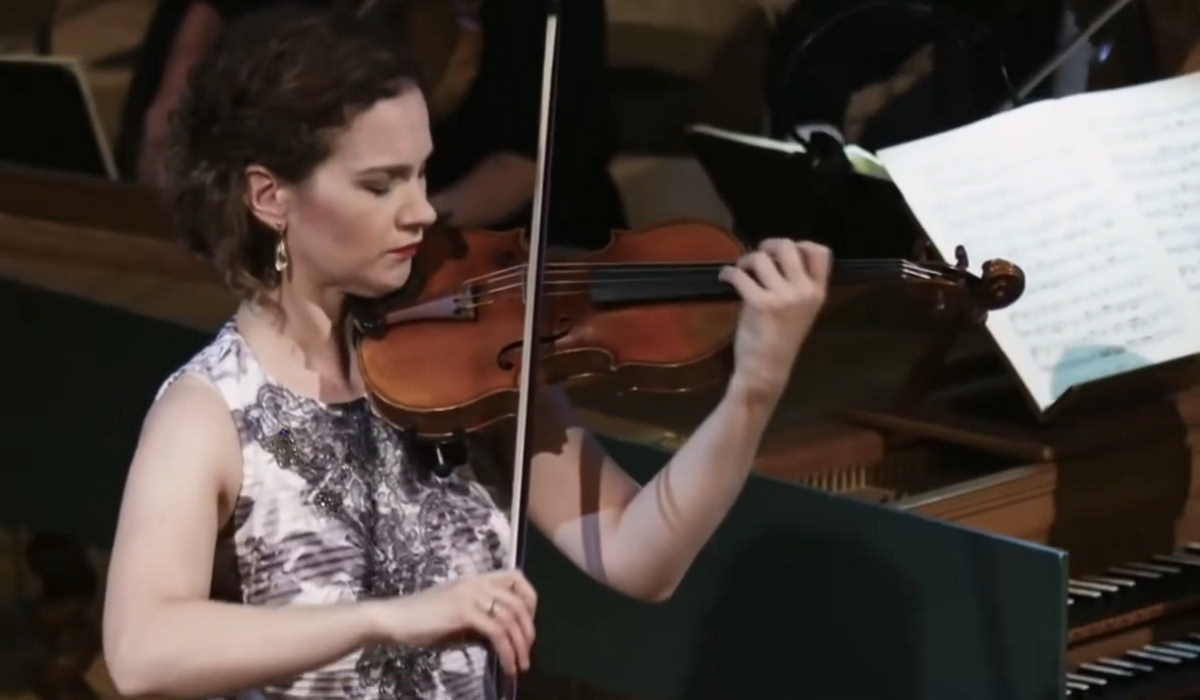 Hilary Hahn performs Johann Sebastian Bach Violin Concerto in E major