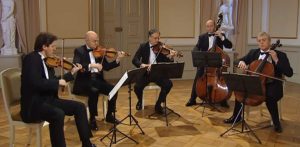 Mozart: Eine kleine Nachtmusik (Gewandhaus-Quartet and Steffen Adelmann)