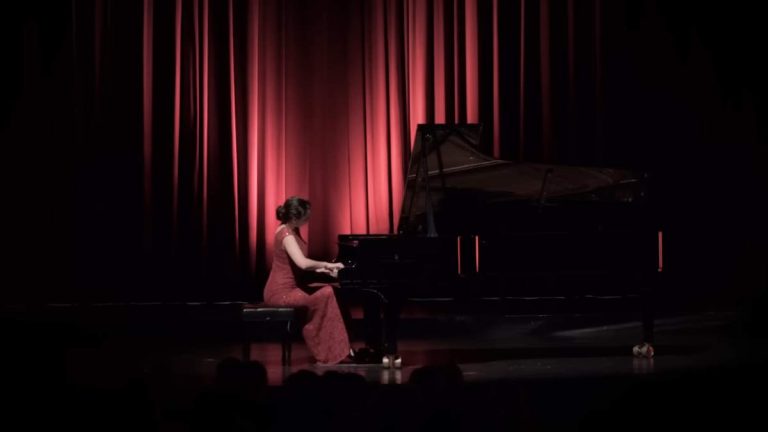Olga Scheps performs Pyotr Ilyich Tchaikovsky "The Seasons"