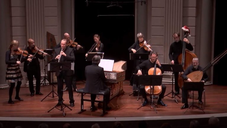 Kreeftmeijer performs Telemann Oboe Concerto, TWV 51:f1