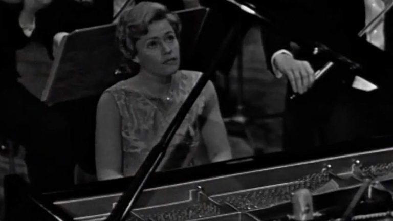 Liv Glaser performs Edward Grieg's Piano Concerto [1961]