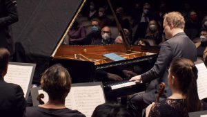 Lars Vogt performs Beethoven Piano Concerto No. 3