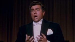 Mario Lanza sings Vesti La Giubba,from the 1892 opera Pagliacci (Clowns). From the 1951 movie The Great Caruso