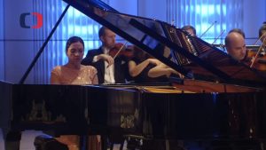 Olga Scheps performs Beethoven Piano Concerto No. 3