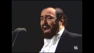 Luciano Pavarotti sings Fra poco a me ricovero