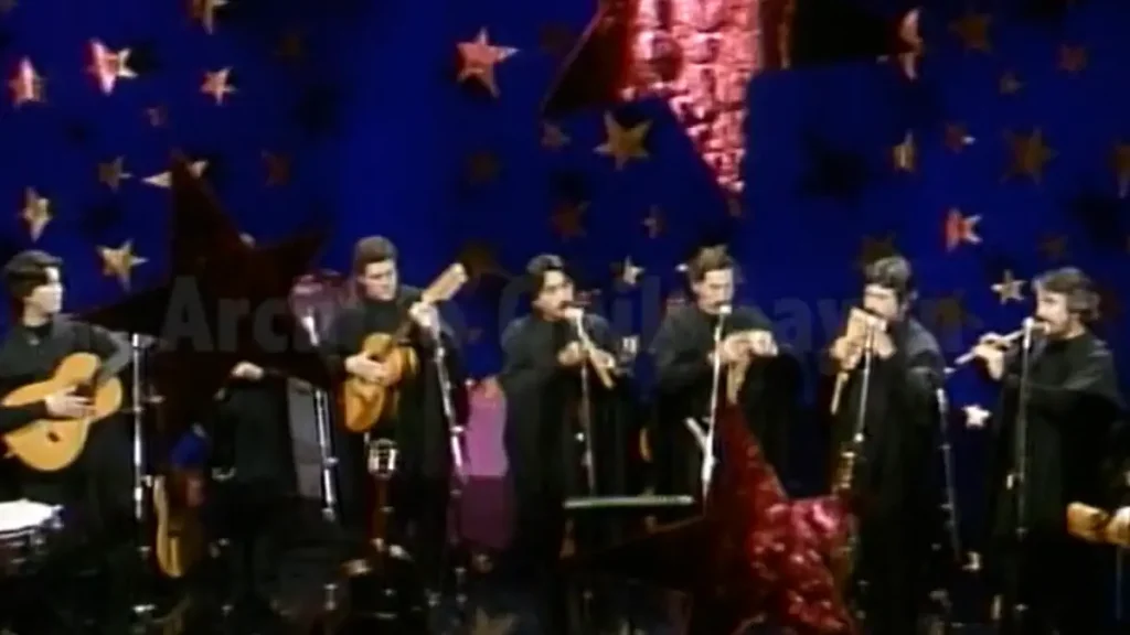 Quilapayún plays Bach Rondeau