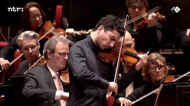 Accompanied by the Netherlands Radio Philharmonic Orchestra, the Armenian violinist Sergey Khachatryan performs Jean Sibelius Violin Concerto. Conductor: Stanislav Kochanovsky.