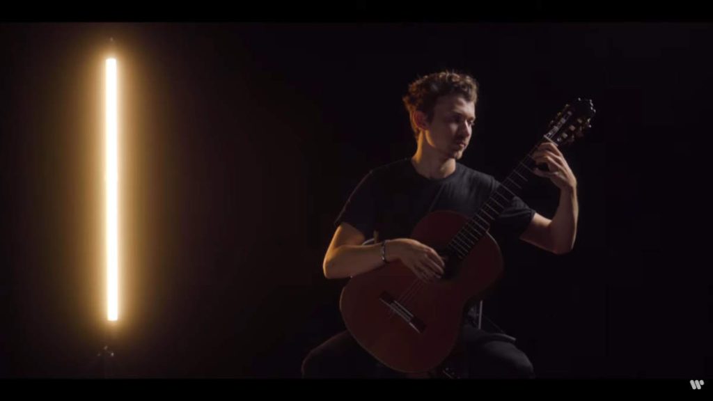 French classical guitarist Thibaut Garcia plays Sacrificio (sacrifice) by the Spanish composer Sainz de la Maza, written for the 1965 film La Frontera de Dios.