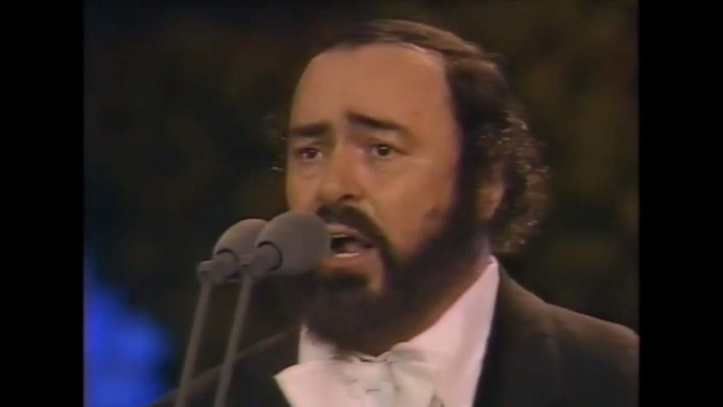 Pavarotti sings Pourquoi me réveiller
