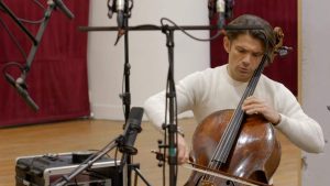 Accompanied by pianist Jérôme Ducros, Gautier Capuçon plays Sicilienne, Op. 78, a short work by Gabriel Fauré, composed in 1893.