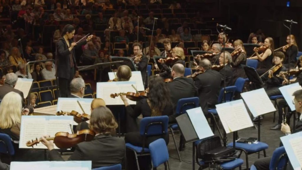 Conducted by Bar Avni, the Haifa Symphony Orchestra performs Johannes Brahms Symphony No. 1