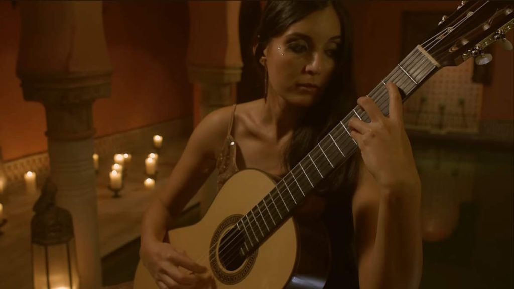 Isabel Martínez plays Recuerdos de la Alhambra by Francisco Tárrega