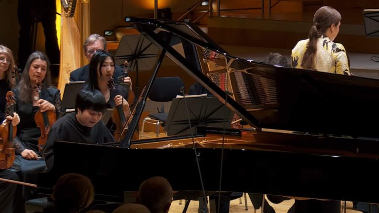Mao Fujita performs Mozart Piano Concerto No. 23