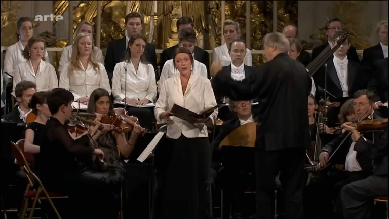 Conducted by Sir John Eliot Gardiner, the Monteverdi Choir and the English Baroque Soloists perform Georg Friedrich Händel's psalm setting Dixit Dominus.