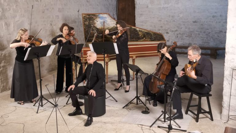 Accompanied by the early music ensemble Le Concert Universel, French countertenor Gérard Lesne sings Cold Genius, a bass aria from King Arthur, or The British Worthy (Z. 628), a semi-opera in five acts with music by Henry Purcell and a libretto by John Dryden.